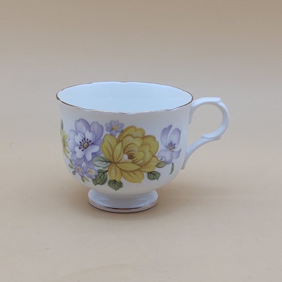 Sadler Tea Cup & Saucer -Wellington, Purple and Yellow Flowers - Picture 4 of 11